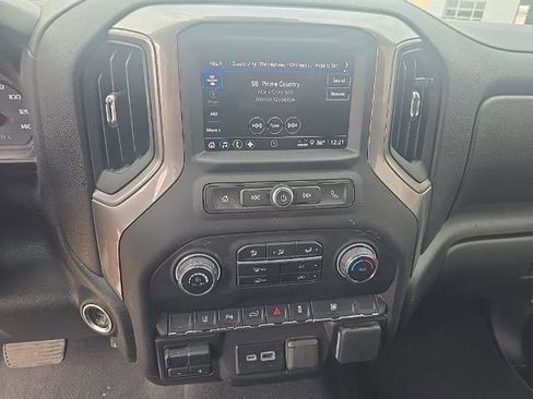 Used 2025 Chevrolet Silverado 2500 Custom w/ Custom Value Package image 15