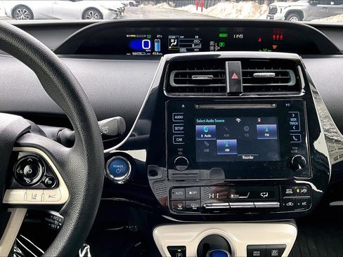 Used 2017 Toyota Prius Two w/ Prius Two Safety Plus Package image 6