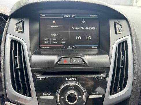 Used 2012 Ford Focus Titanium FWD image 11