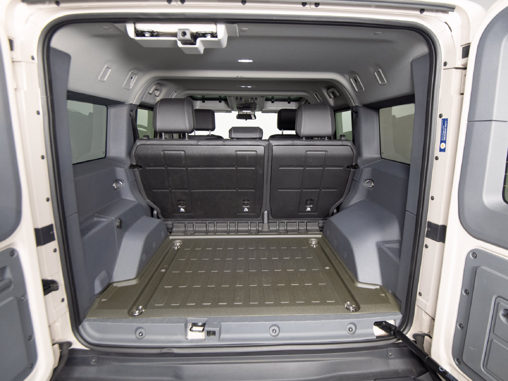 Used 2024 INEOS Grenadier Station Wagon AWD/4WD image 45