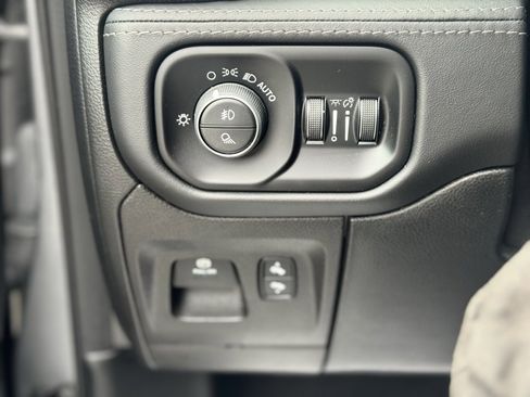 Used 2021 RAM 1500 Limited w/ Night Edition image 20