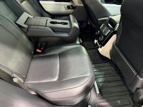 Used 2020 Land Rover Range Rover HSE image 30