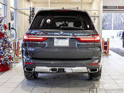 Used 2021 BMW X7 xDrive40i w/ Premium Package image 13