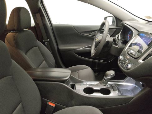 Used 2023 Chevrolet Malibu LT FWD image 21