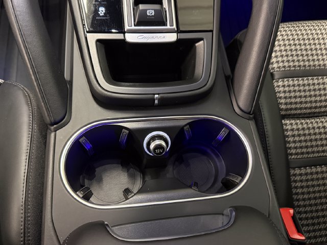 Certified 2023 Porsche Cayenne GTS AWD/4WD image 22