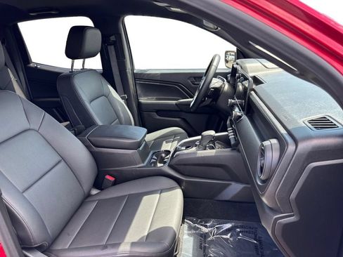 Certified 2025 Chevrolet Colorado Trail Boss AWD/4WD image 17
