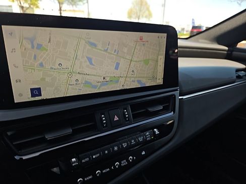 Used 2025 Lexus ES 350 Ultra Luxury image 7