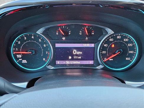 Used 2021 Chevrolet Traverse LT image 11