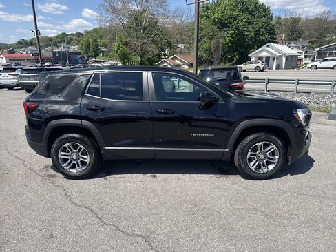 Used 2026 GMC Terrain Elevation AWD/4WD image 2