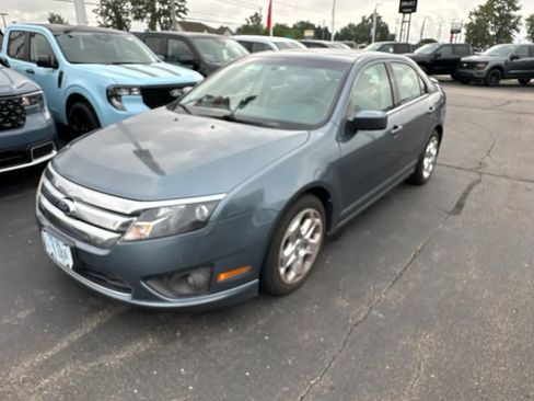Used 2011 Ford Fusion SE w/ 202A Rapid Spec Order Code FWD image 1