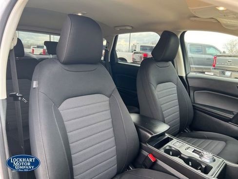 Used 2022 Ford Edge SE image 22