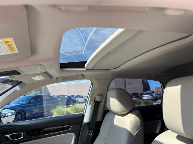Certified 2023 Honda Civic Touring image 5