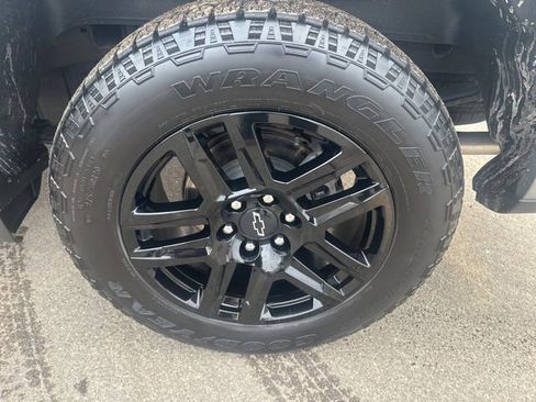 Used 2023 Chevrolet Silverado 1500 RST image 13