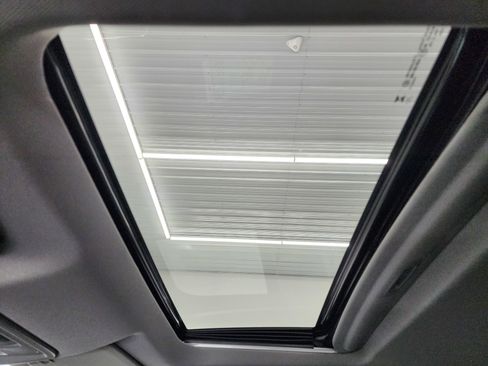 Used 2024 GMC Sierra 2500 Denali w/ Denali Reserve Package image 13