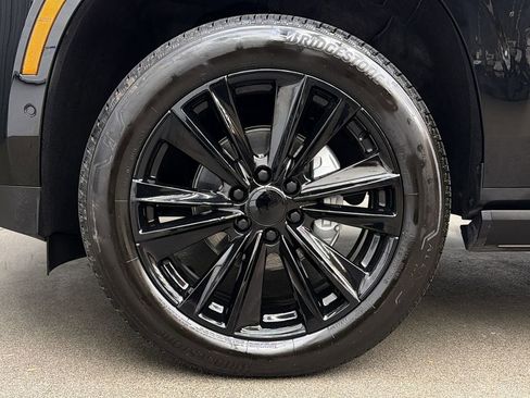 Used 2026 GMC Yukon Denali w/ Sun & Power Step Package AWD/4WD image 9