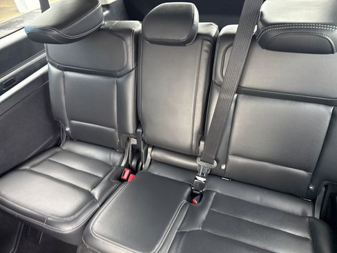 Used 2025 Ford Expedition Max Platinum AWD/4WD image 29