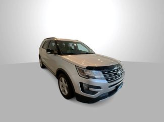 Used 2016 Ford Explorer XLT video 2