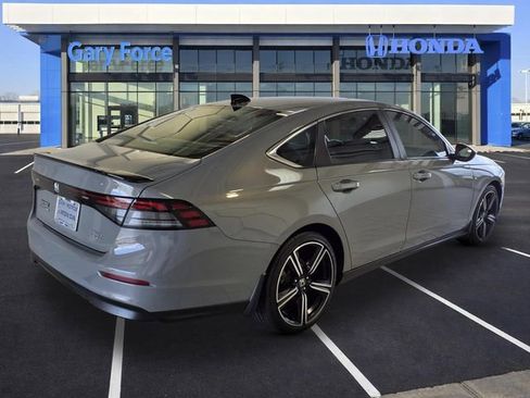 Used 2024 Honda Accord Sport image 2