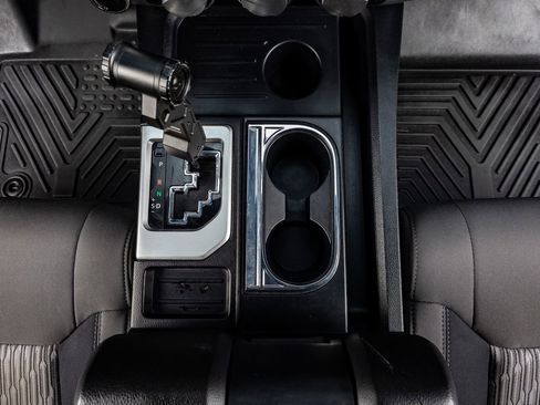 Used 2019 Toyota Tundra SR5 w/ SR5 Upgrade Package image 26