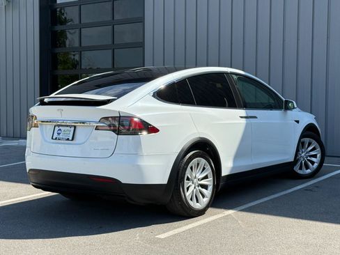 Used 2020 Tesla Model X AWD/4WD image 5