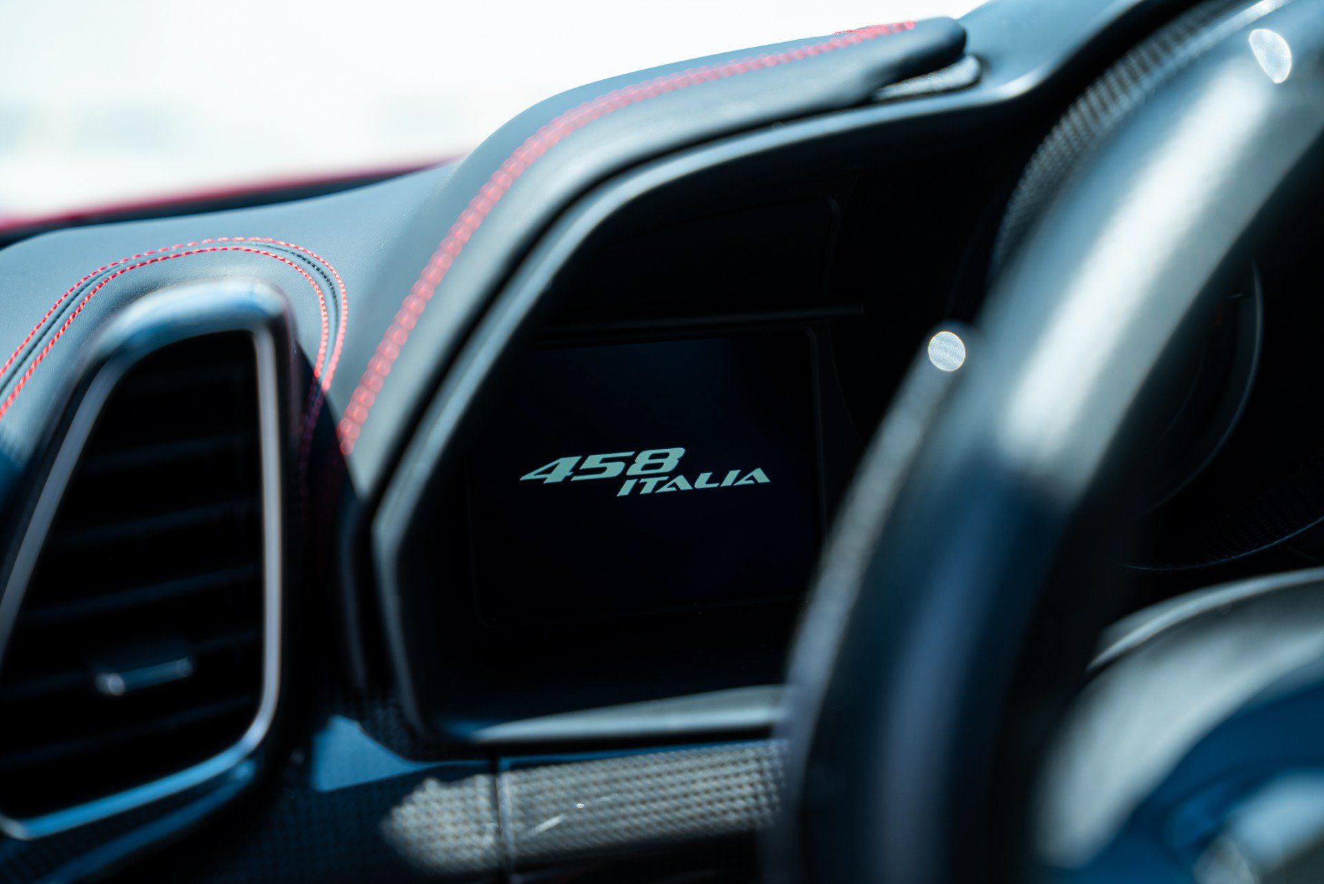 Used 2014 Ferrari 458 Italia Coupe RWD image 35