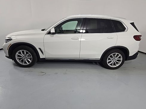 Certified 2023 BMW X5 xDrive40i w/ Premium Package image 4