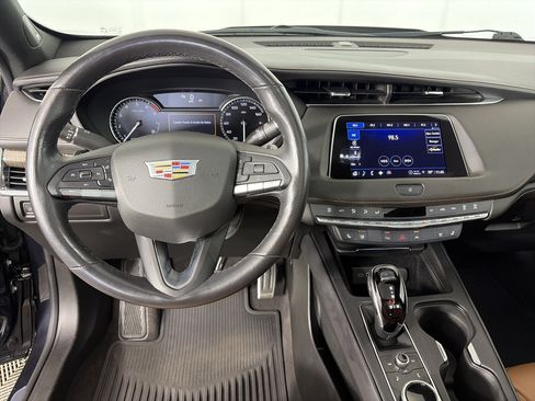 Certified 2023 Cadillac XT4 Sport AWD/4WD image 3