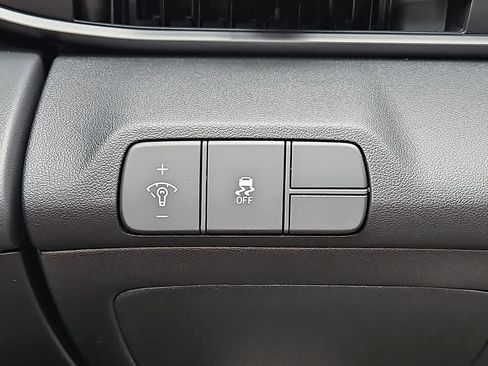 New 2026 Hyundai Elantra Sport FWD image 18
