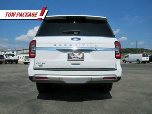 Used 2024 Ford Expedition Limited image 14