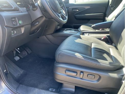 Used 2022 Honda Pilot EX-L image 4