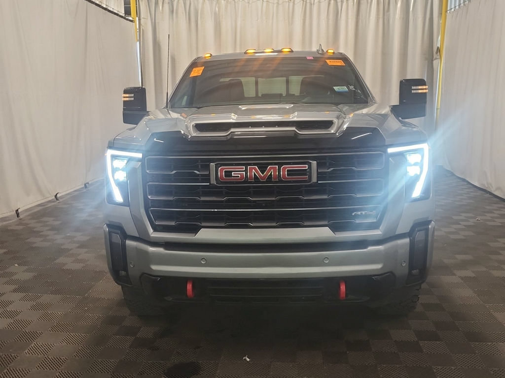 Used 2024 GMC Sierra 2500 AT4 w/ AT4 Premium Plus Package AWD/4WD image 3