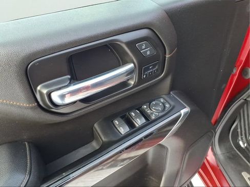 Used 2022 GMC Sierra 2500 AT4 AWD/4WD image 17
