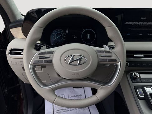 Used 2023 Hyundai Palisade Limited w/ Cargo Package AWD/4WD image 18