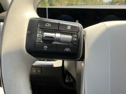 Used 2025 Hyundai Santa Fe Calligraphy FWD image 18