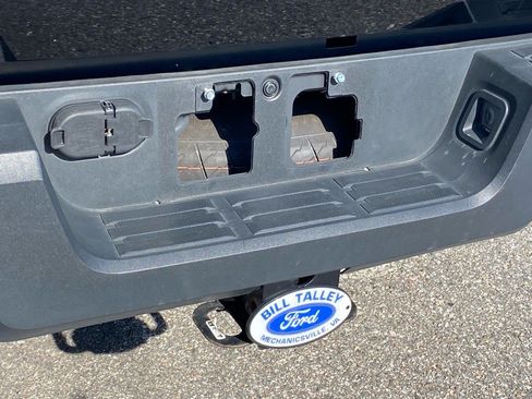 Used 2024 Toyota Tacoma TRD Off-Road image 7