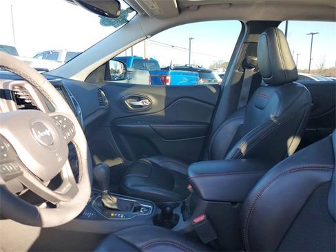 Used 2021 Jeep Cherokee Trailhawk w/ Sun, Sound & Nav Group image 14