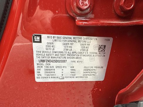 Used 2025 Buick Envision Preferred image 38