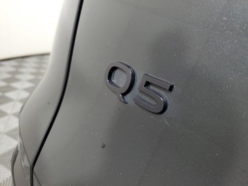 Used 2025 Audi Q5 Premium Plus w/ Premium Plus image 8