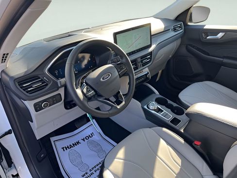 New 2026 Ford Escape SE w/ PHEV Premium Package image 22