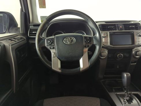 Used 2015 Toyota 4Runner SR5 image 11
