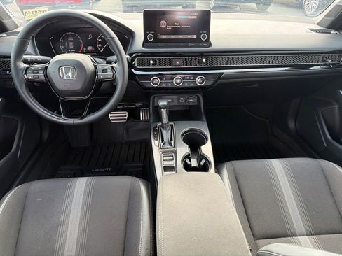 Used 2023 Honda Civic Sport image 22