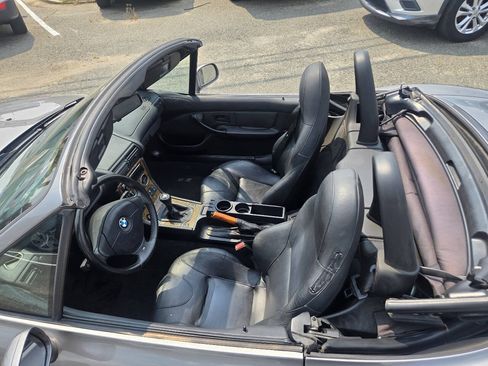Used 2001 BMW Z3 2.5i RWD image 24