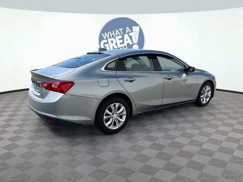 Used 2025 Chevrolet Malibu LT FWD image 6