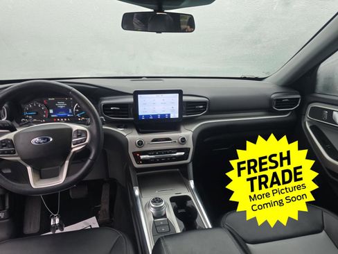 Used 2023 Ford Explorer XLT w/ Equipment Group 202A image 7