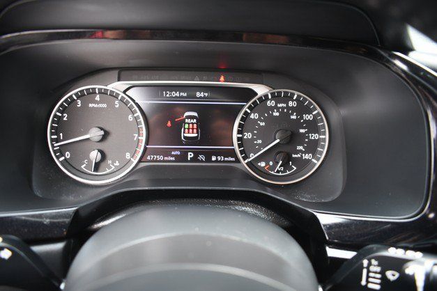 Used 2025 Nissan Pathfinder SV AWD/4WD image 32