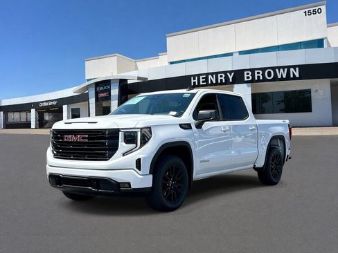 Used 2026 GMC Sierra 1500 Elevation AWD/4WD image 1