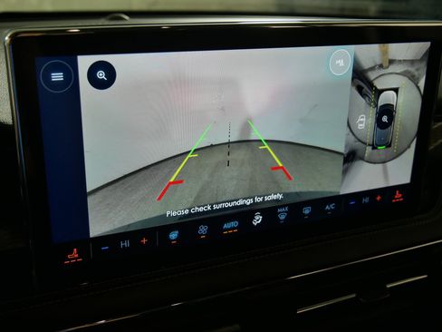 Used 2023 Lincoln Corsair Reserve w/ Equipment Group 201A image 33