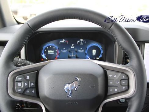 New 2026 Ford Bronco Badlands image 17