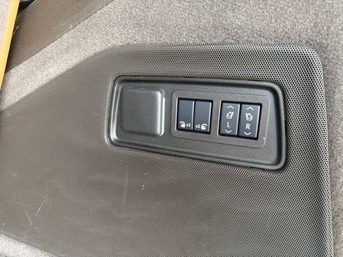 Used 2024 Cadillac Escalade Sport w/ LPO, ONYX Package AWD/4WD image 25