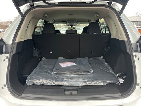 New 2026 Nissan Rogue SV AWD/4WD image 14